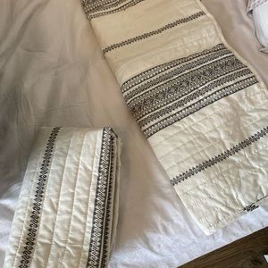 Pillow shams